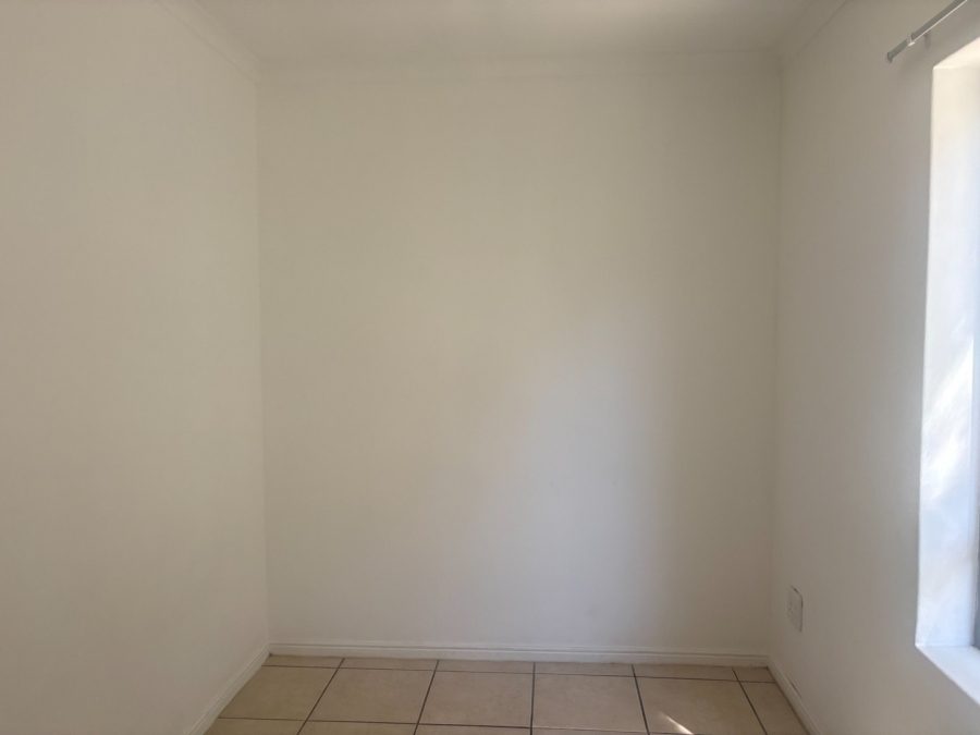 To Let 3 Bedroom Property for Rent in Parklands Western Cape
